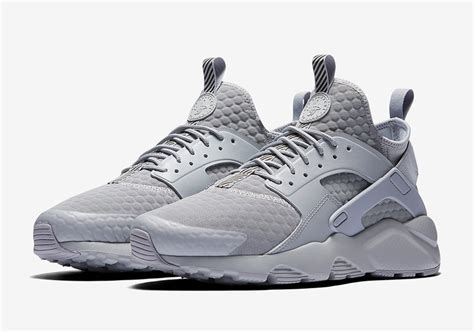 nike wmns air huarache run ultra se grau beige|w Nike Air Huarache.